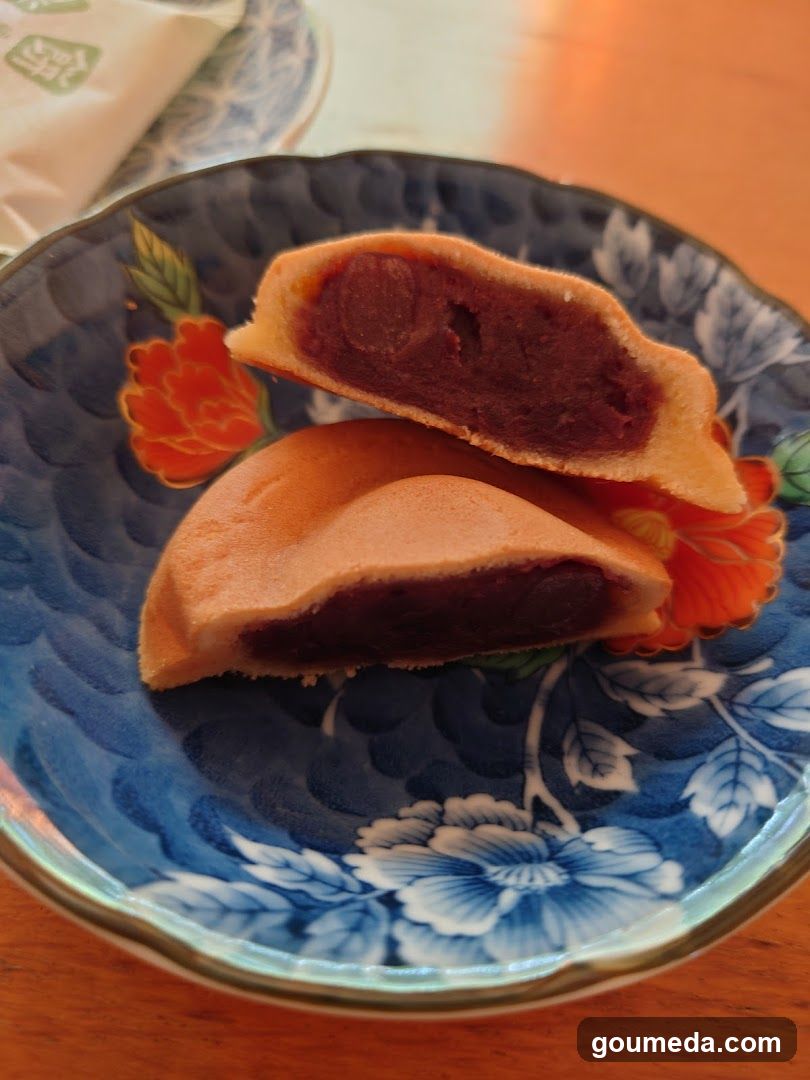 阿闍梨餅本舗 満月 大丸梅田店