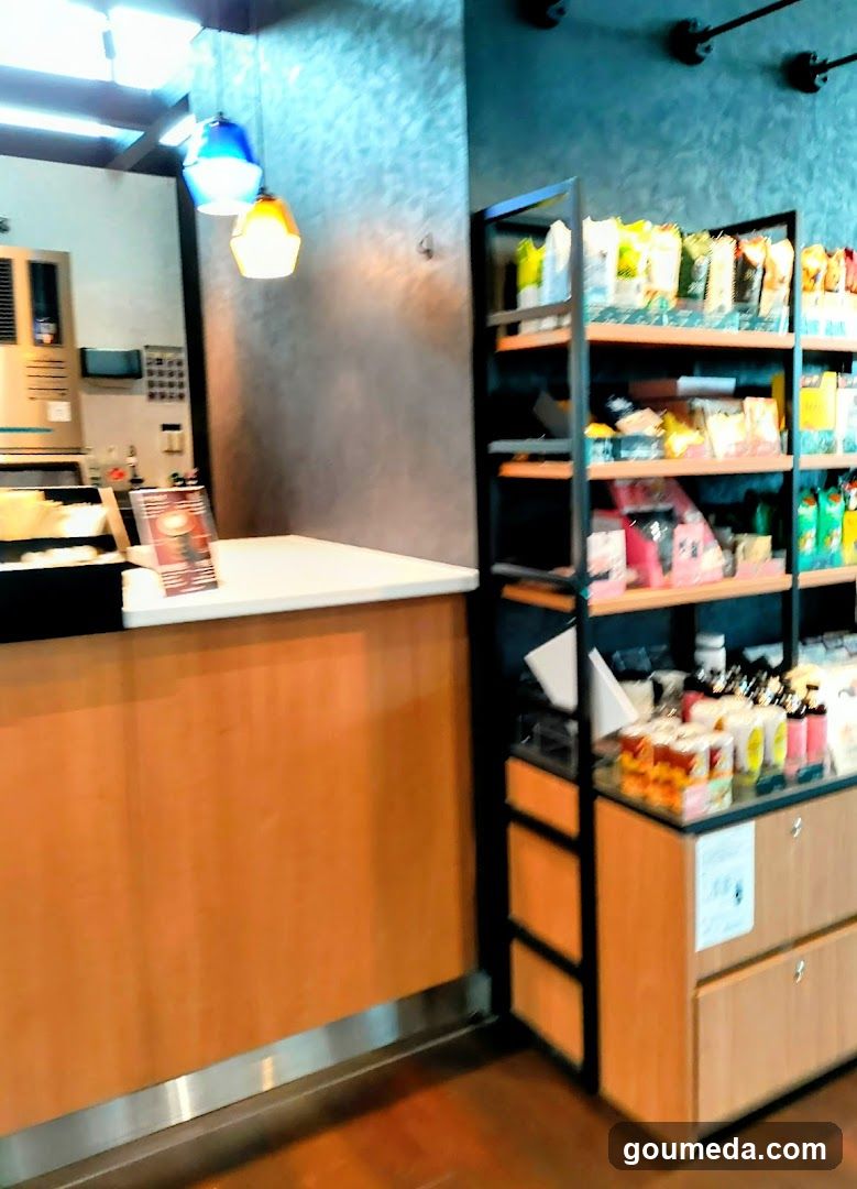 TULLY’S COFFEE Osaka Umeda Twin Towers South Shop