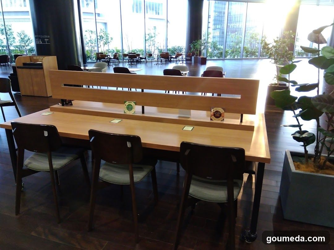 TULLY’S COFFEE Osaka Umeda Twin Towers South Shop
