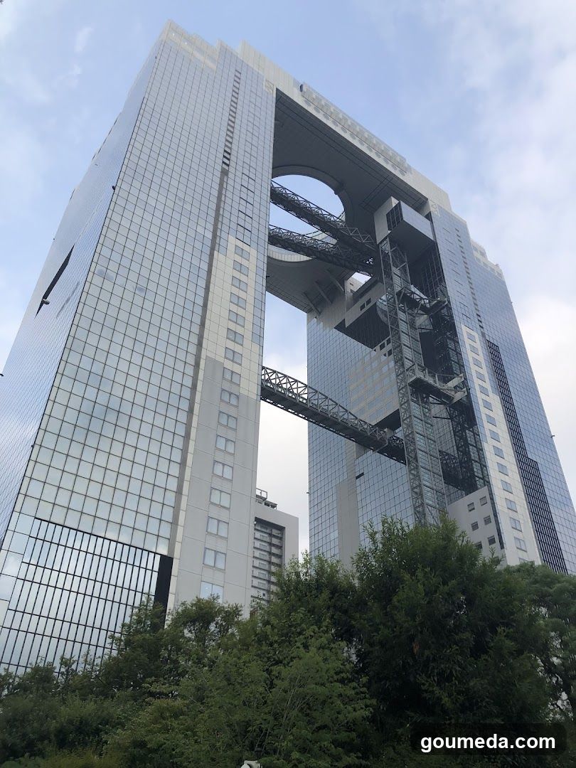 Tokyo Tower Building Exterior