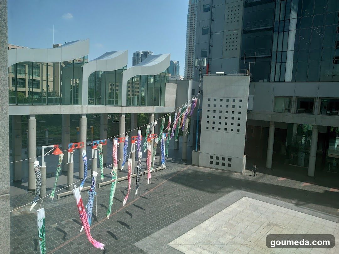 Koinobori in Urban Plaza
