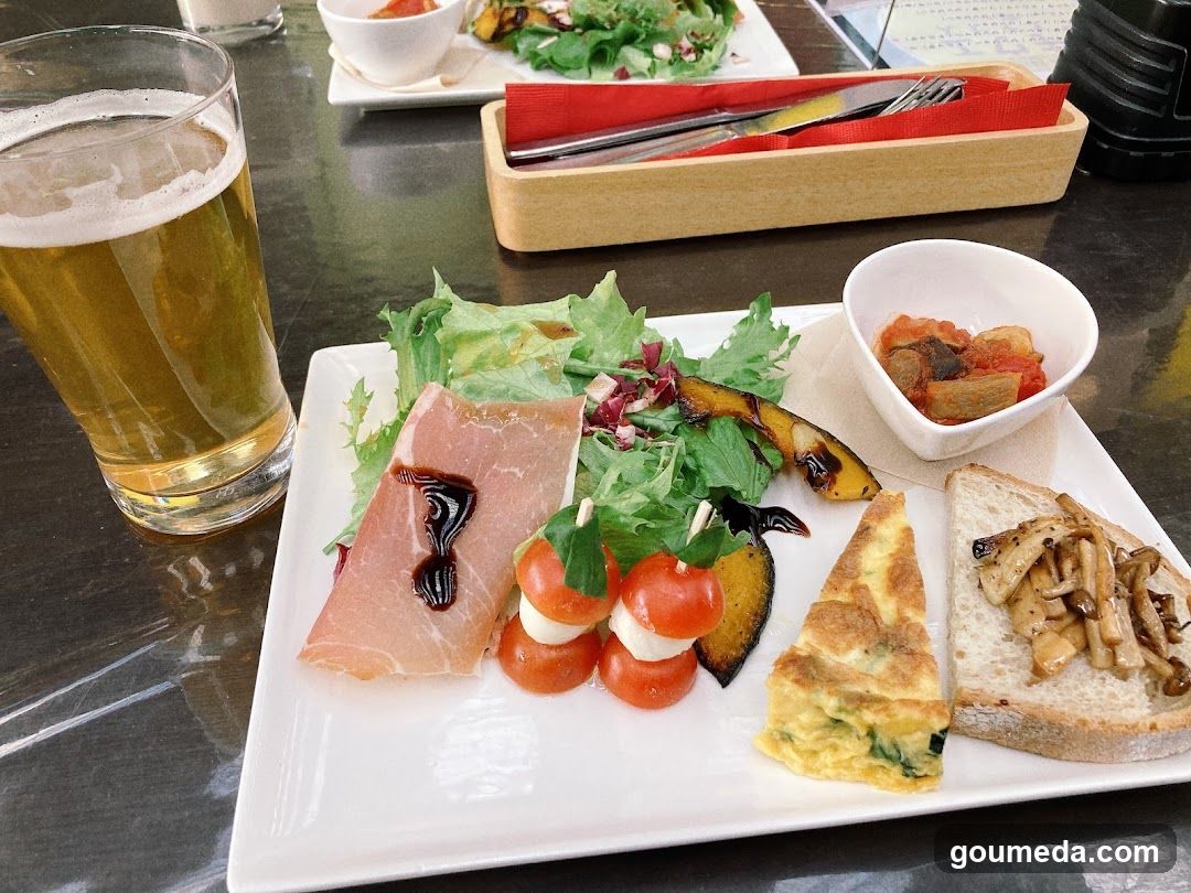Brunch Plate with Beer