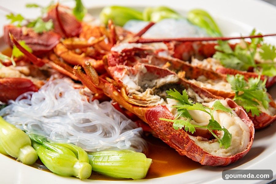Steamed Lobster with Vermicelli and Bok Choy