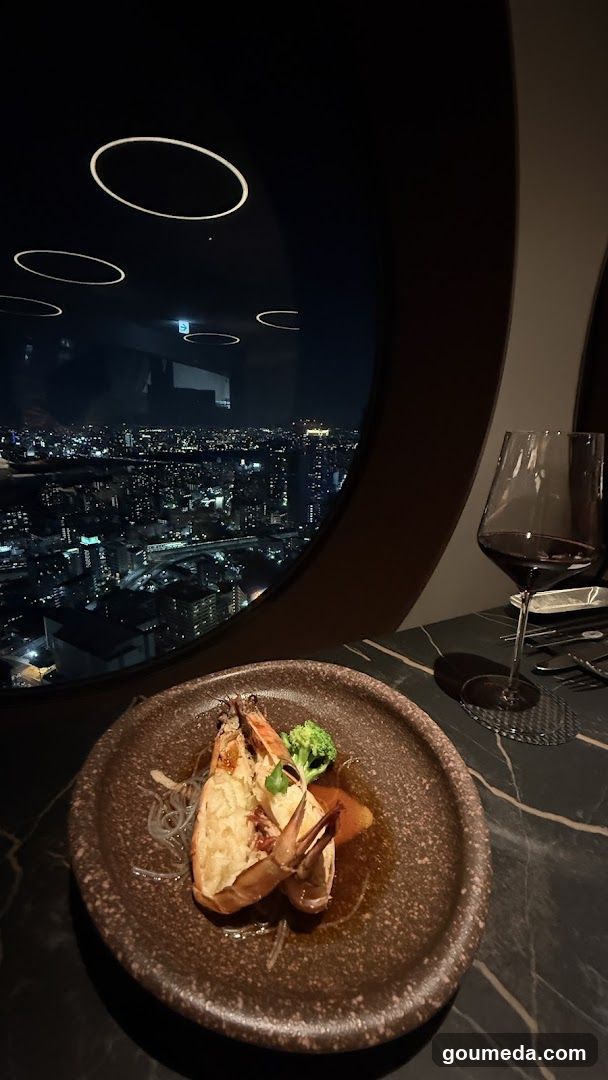 Dining with City View