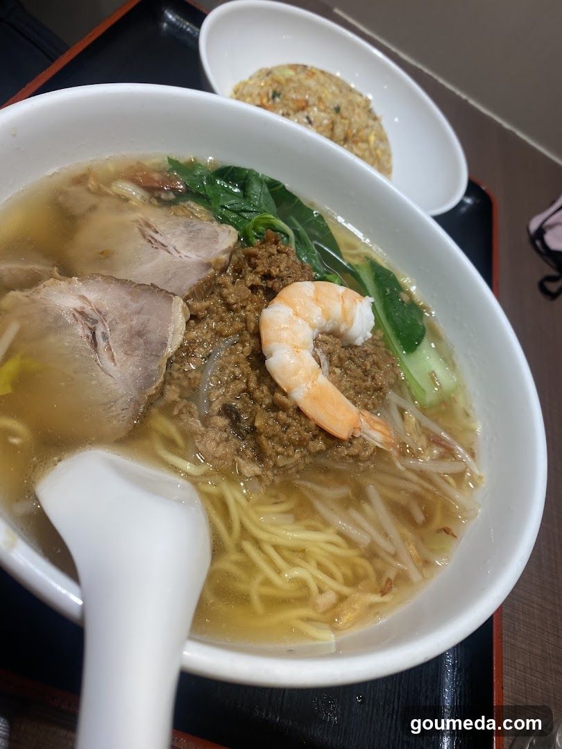 Noodle Bowl with Shrimp and Minced Meat