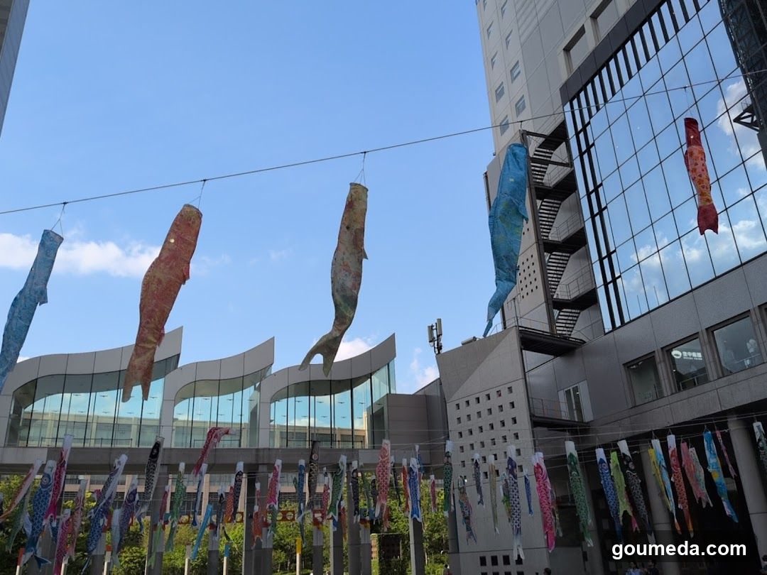 Koinobori and Fish Flags in Urban Setting