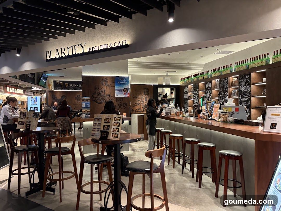Barney's Irish Pub & Cafe Interior