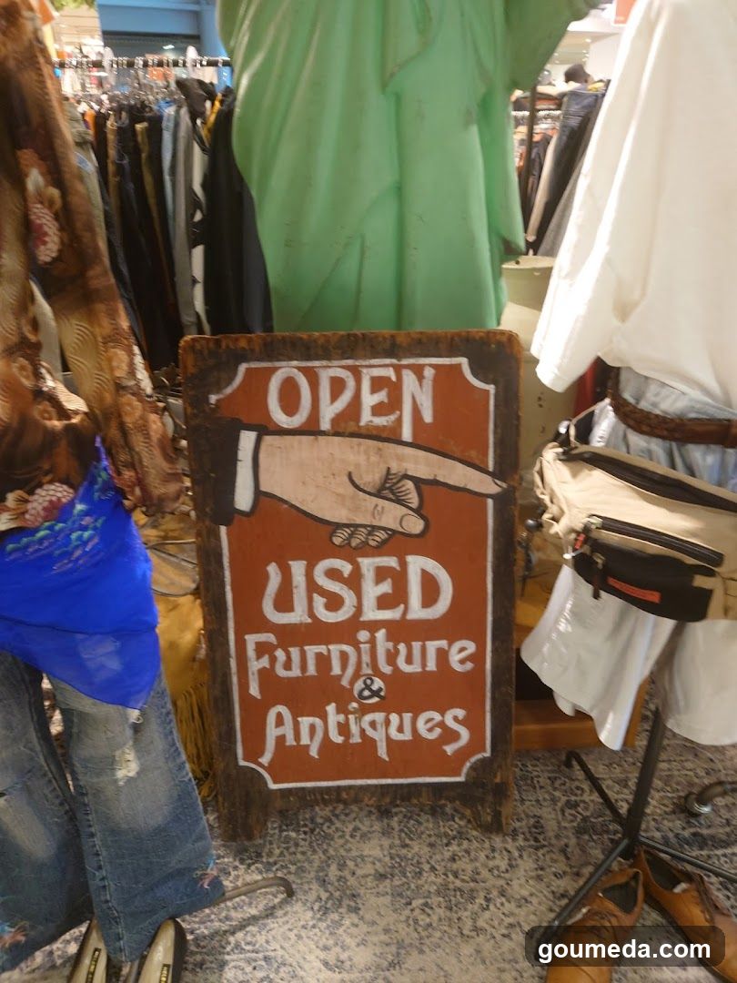 Used Furniture and Antiques Sign