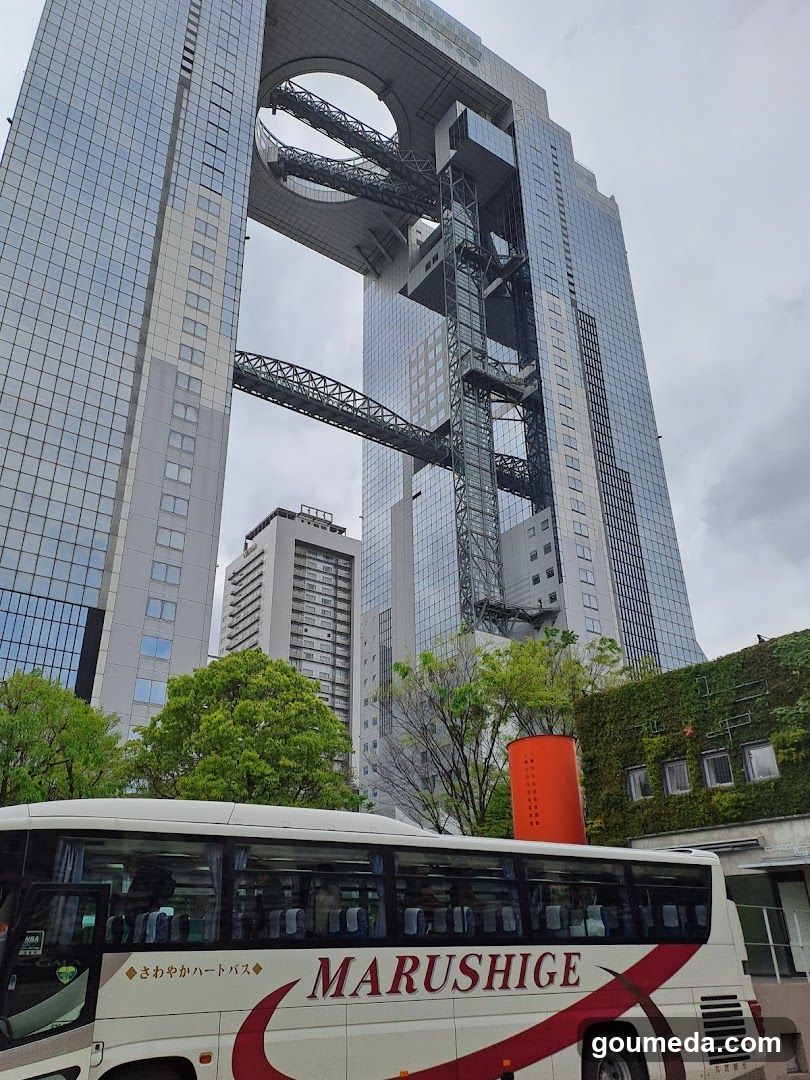 Marushige Bus in Tokyo