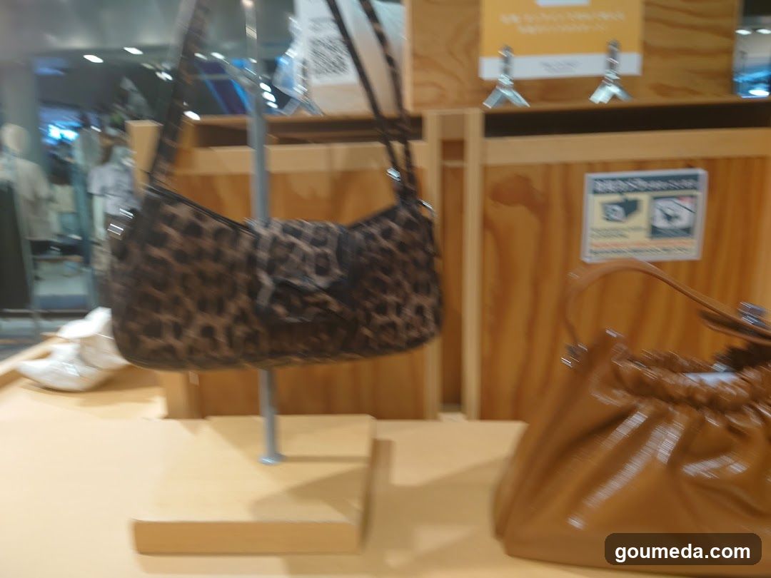Handbag Display