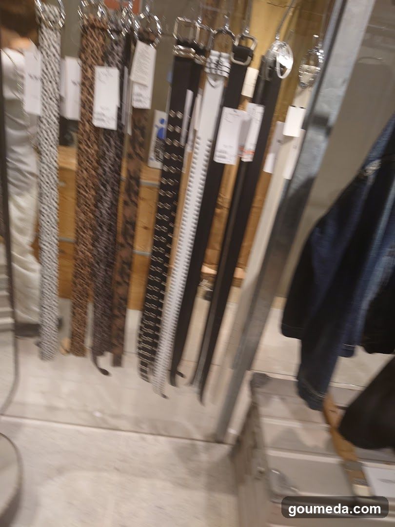 Belt Display Rack