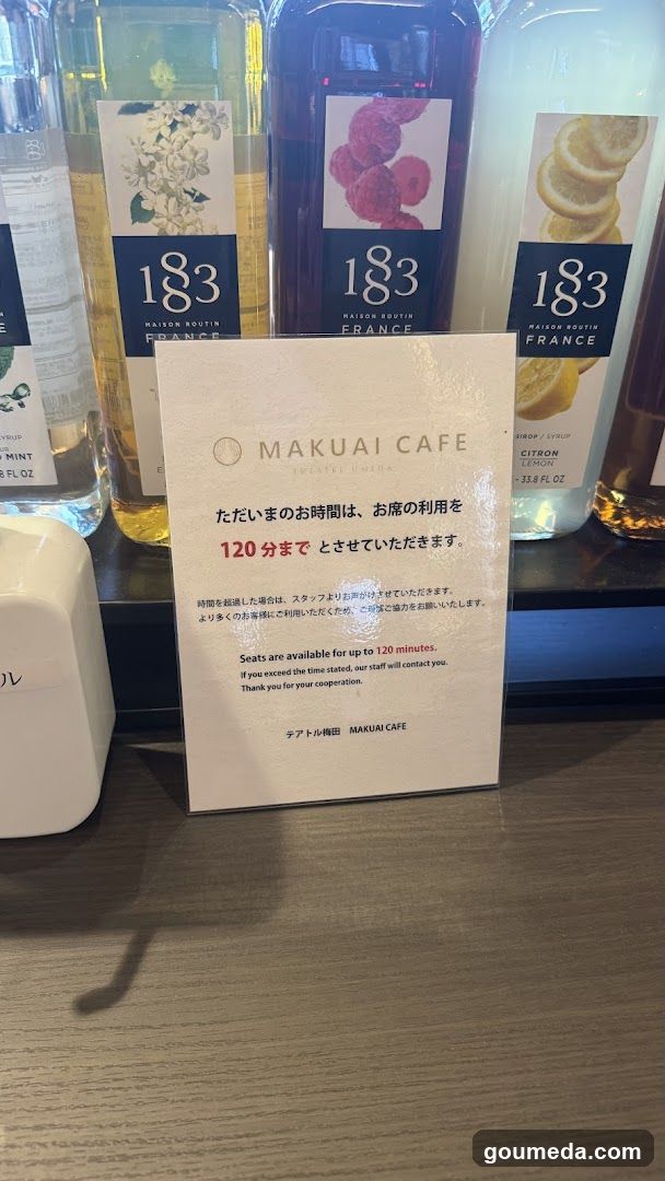 Makua Cafe Sign