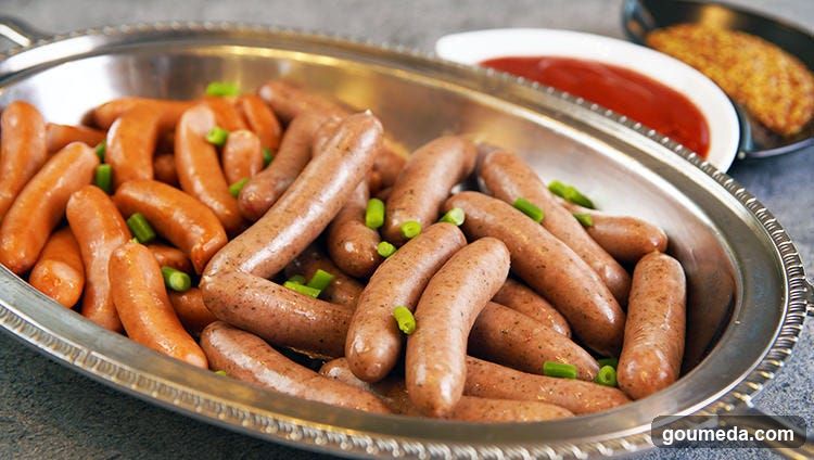 Sausage Platter with Condiments