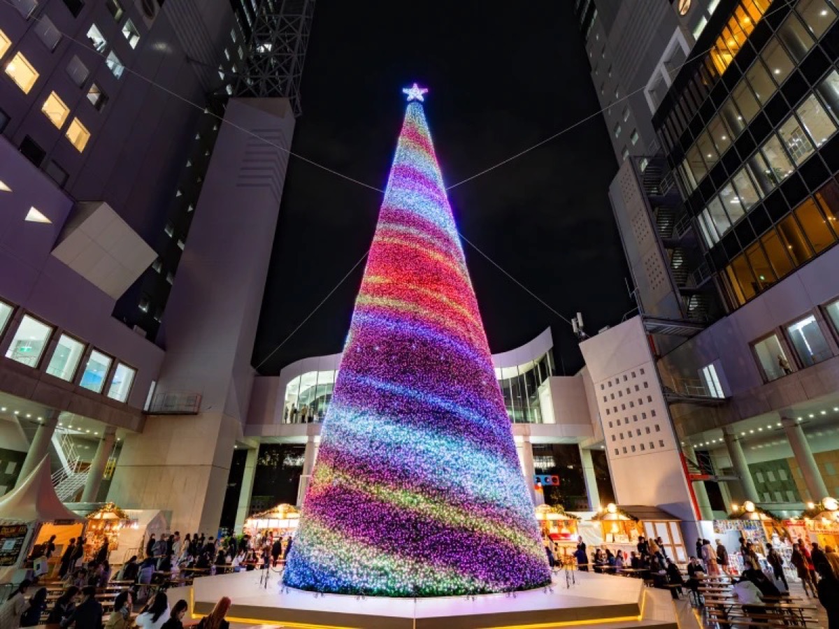 Umeda Sky Building Kuchu Teien Winter Illumination